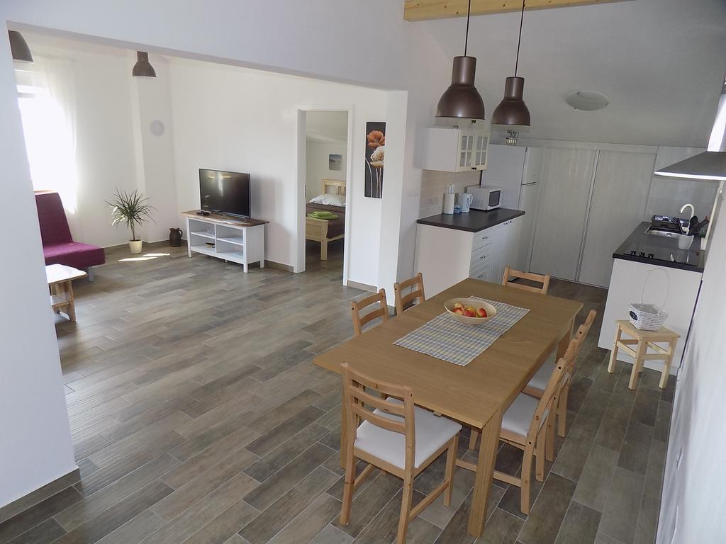 Apartment Thea Πούλα Εξωτερικό φωτογραφία