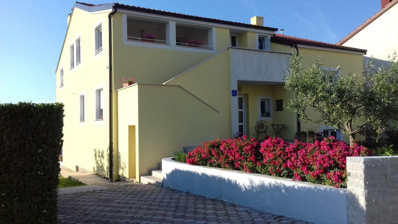 Apartment Thea Πούλα Εξωτερικό φωτογραφία